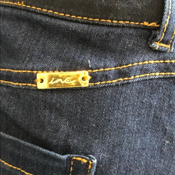 Like new button down jean skirt - Picture 5 of 6